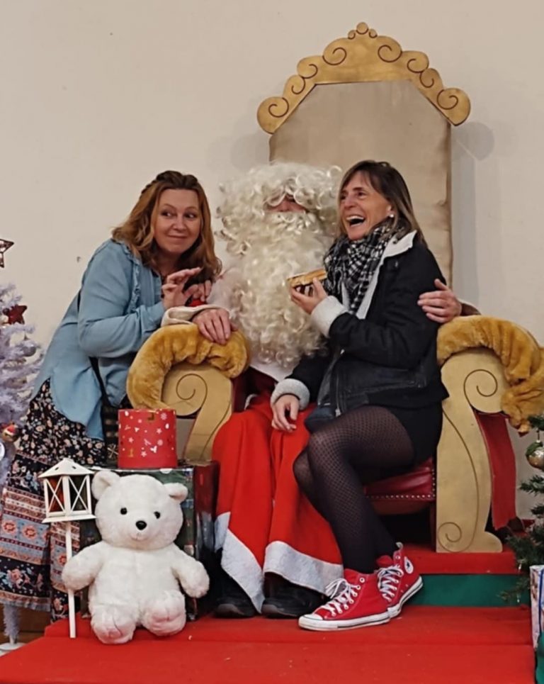 Choeur en folie rencontre le père Noël